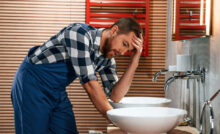 do-it-yourself plumbing problem in sink casus homeowner stress